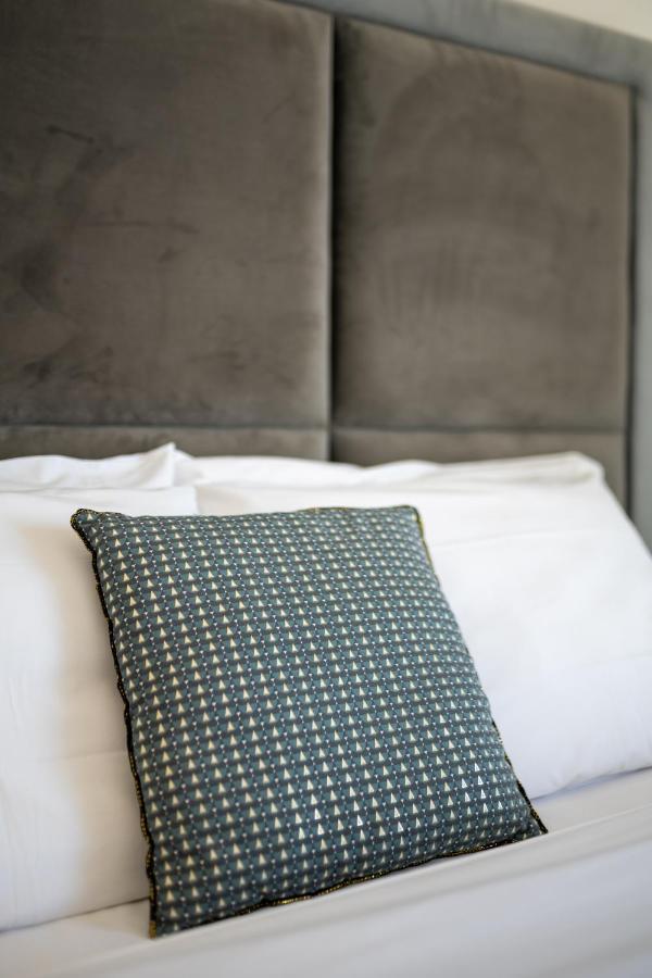 นาโร สวีท แอนด์ รูม Hotel บาโคลี ภายนอก รูปภาพ